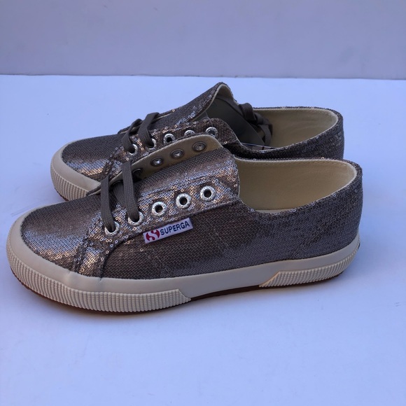 superga bronze